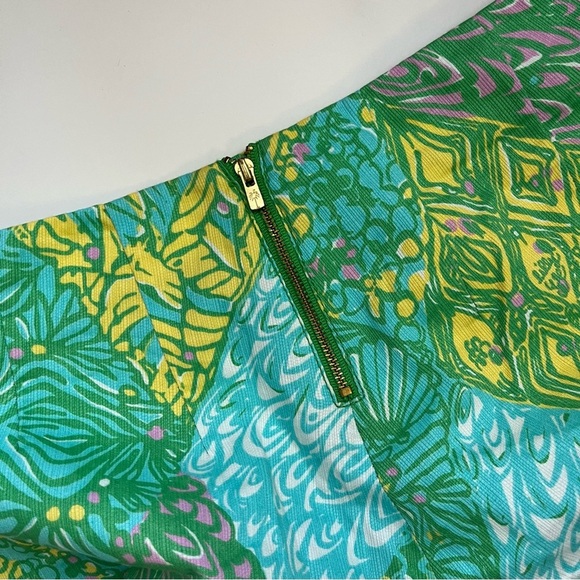 Lilly Pulitzer • Deenie Sun Dance White Green Patterned Shorts - Picture 6 of 7
